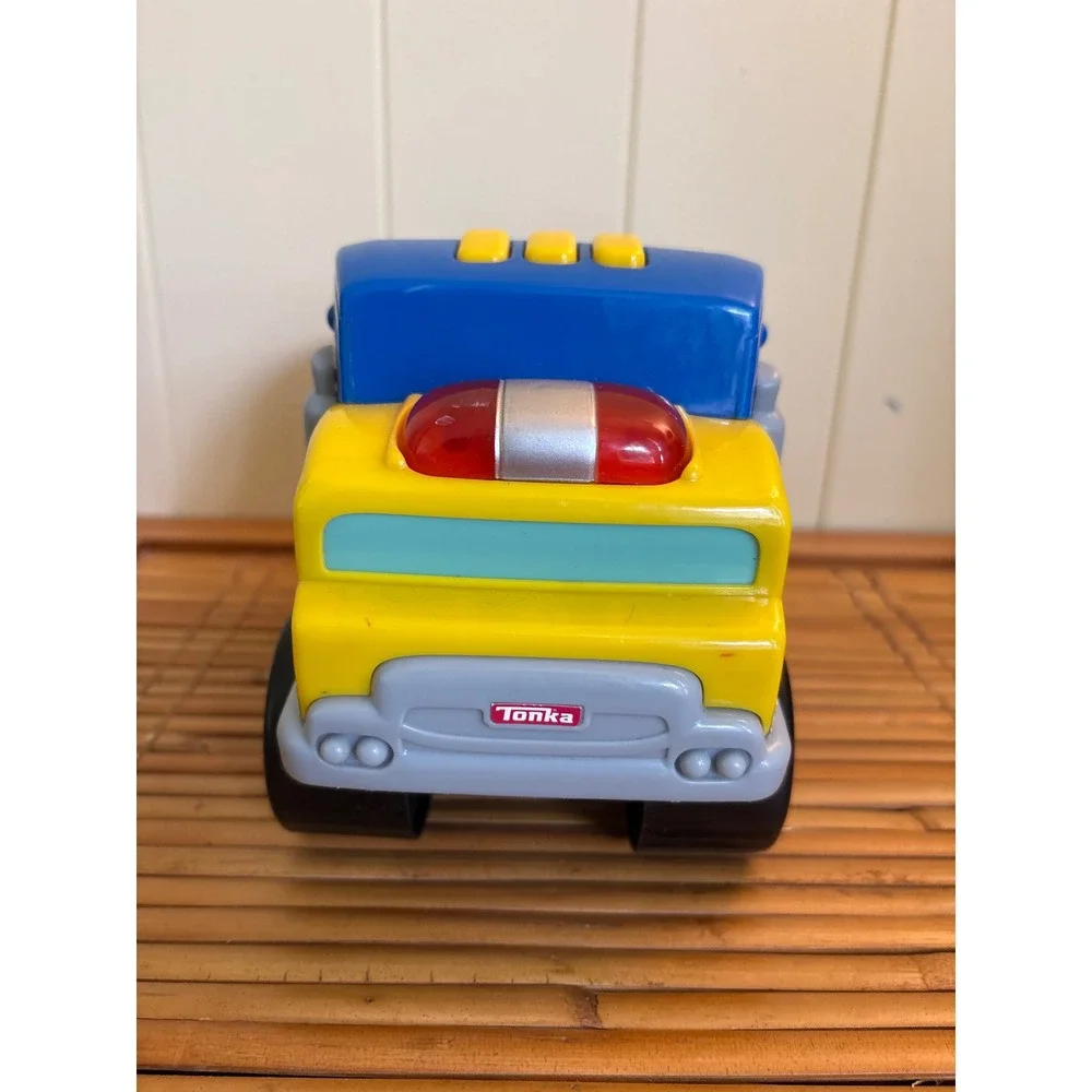Tonka Haulers Toy Truck Set Dump Truck and Recycling Garbage Truck Blue Green